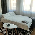 Апартамент Joy Center & Free Parking Бургас